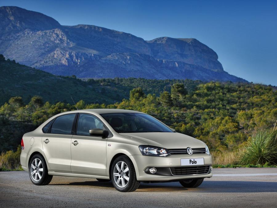  Volkswagen Polo Sedan 2010 года  (фото 63 из 123)